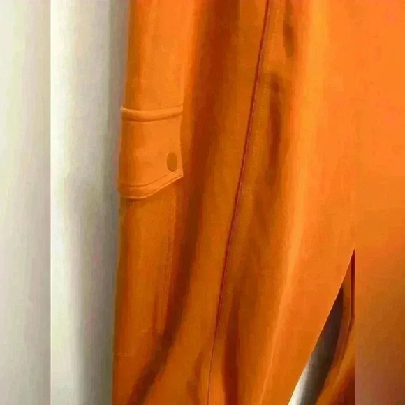 Athleta High-Waisted Flare Cargo Pants in Terracotta Orange Athleisure Style - Picture 8 of 9